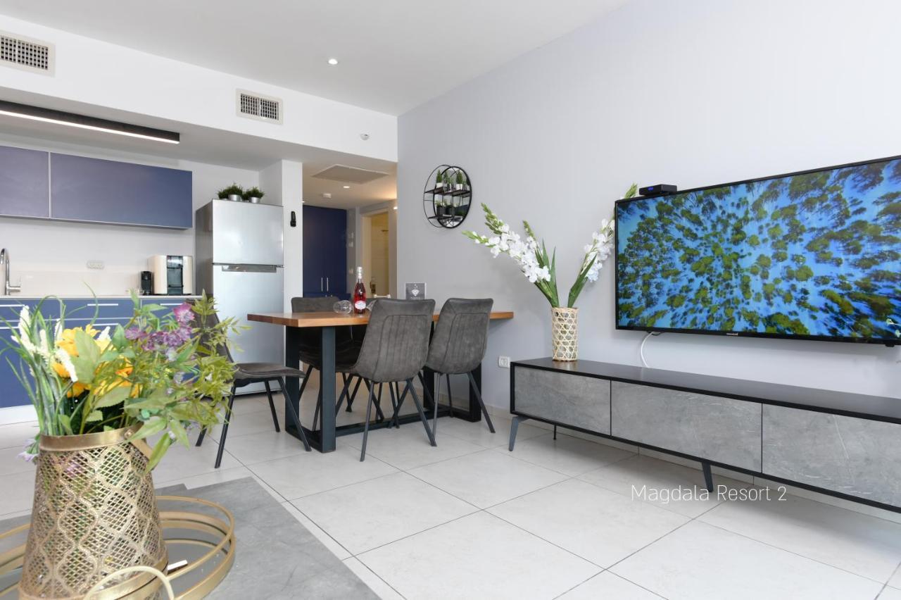 Yalarent Magdala Resort- Luxury Suites With Pool Or Jacuzzi With Sea View Migdal Exterior photo
