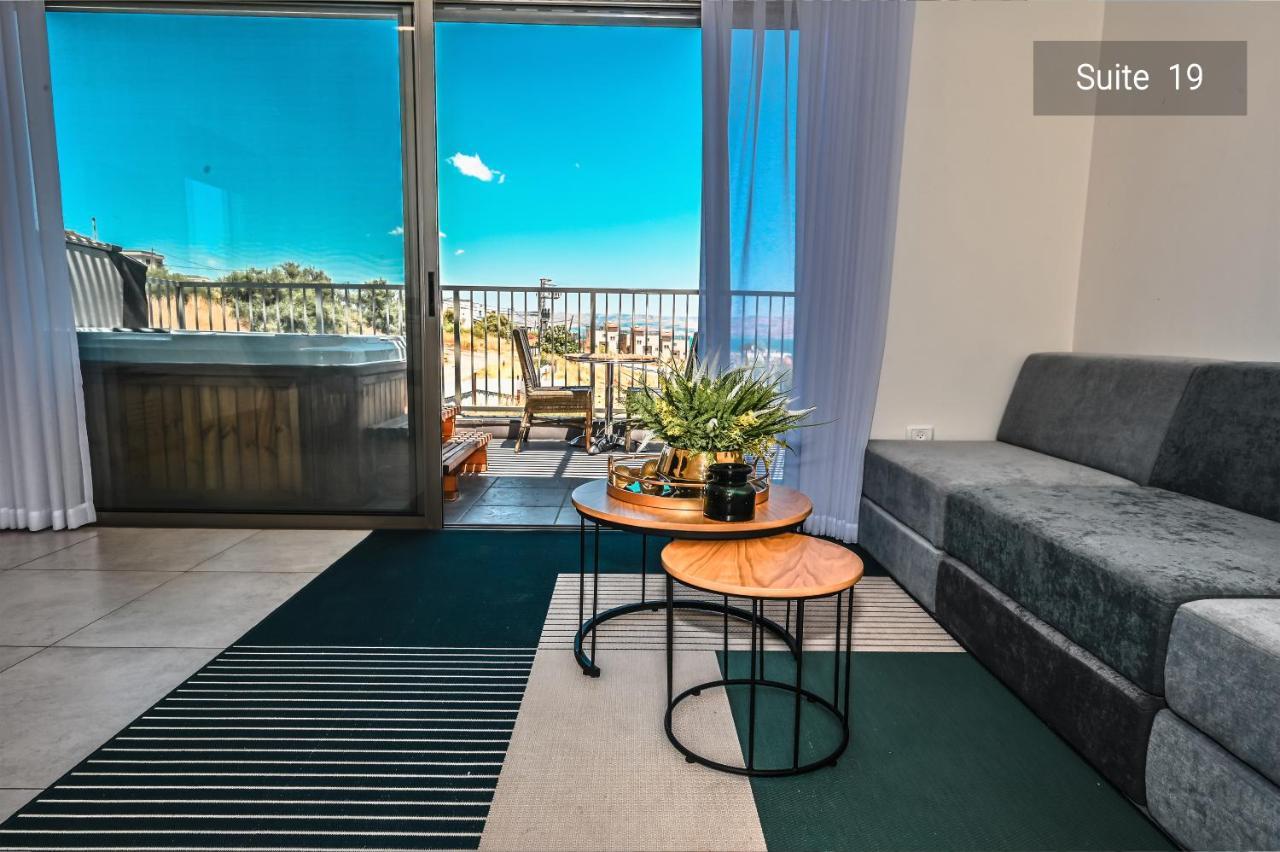 Yalarent Magdala Resort- Luxury Suites With Pool Or Jacuzzi With Sea View Migdal Exterior photo