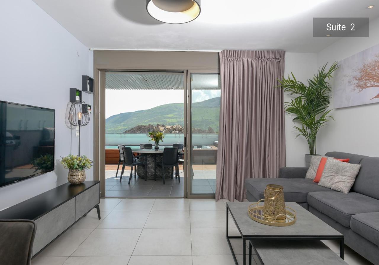 Yalarent Magdala Resort- Luxury Suites With Pool Or Jacuzzi With Sea View Migdal Exterior photo